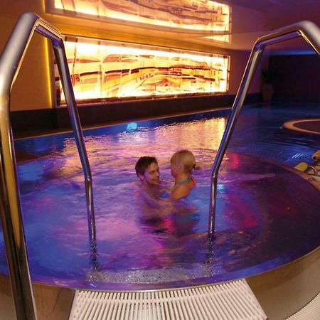 Hotel Winzer Wellness & Kuscheln Санкт-Георген-им-Аттергау Экстерьер фото