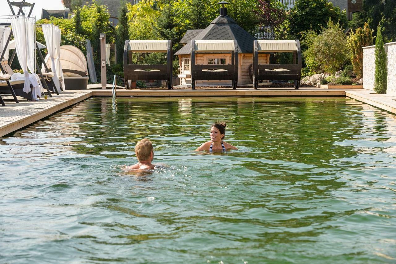 Hotel Winzer Wellness & Kuscheln Санкт-Георген-им-Аттергау Экстерьер фото