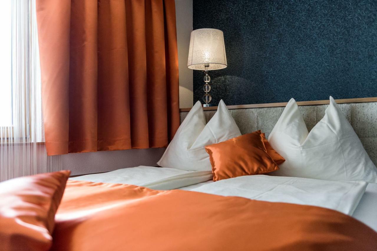Hotel Winzer Wellness & Kuscheln Санкт-Георген-им-Аттергау Экстерьер фото